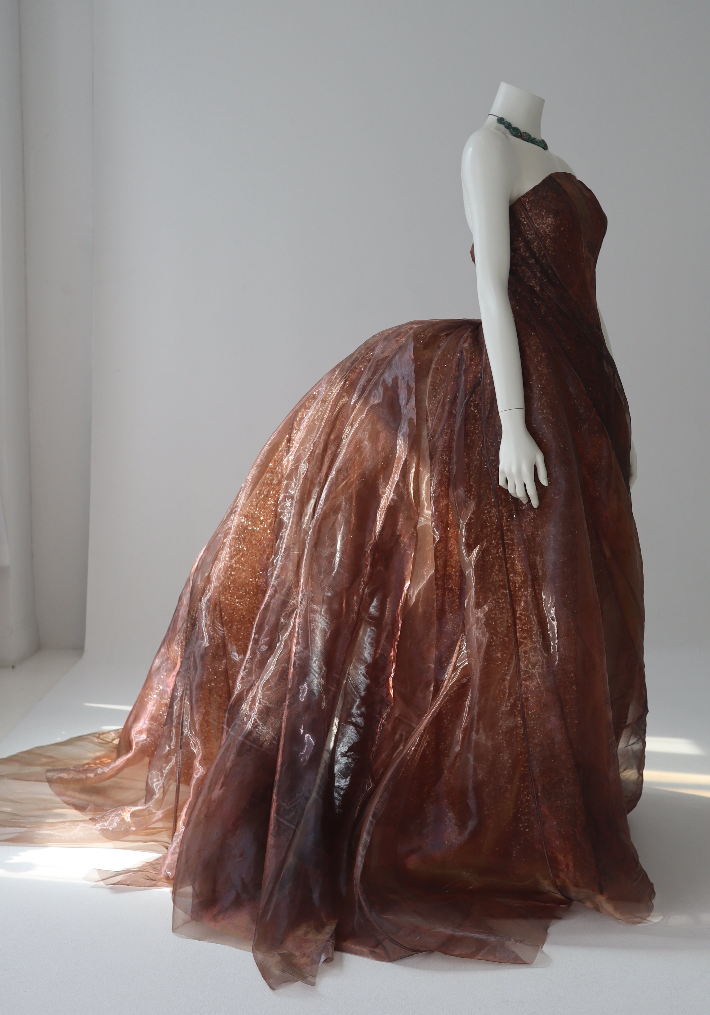 櫻井幸雄・パリ紀行「赤いコスチューム」　手彩画 櫻井幸雄・パリ紀行「赤いコスチューム」 手彩画 櫻井幸雄・パリ